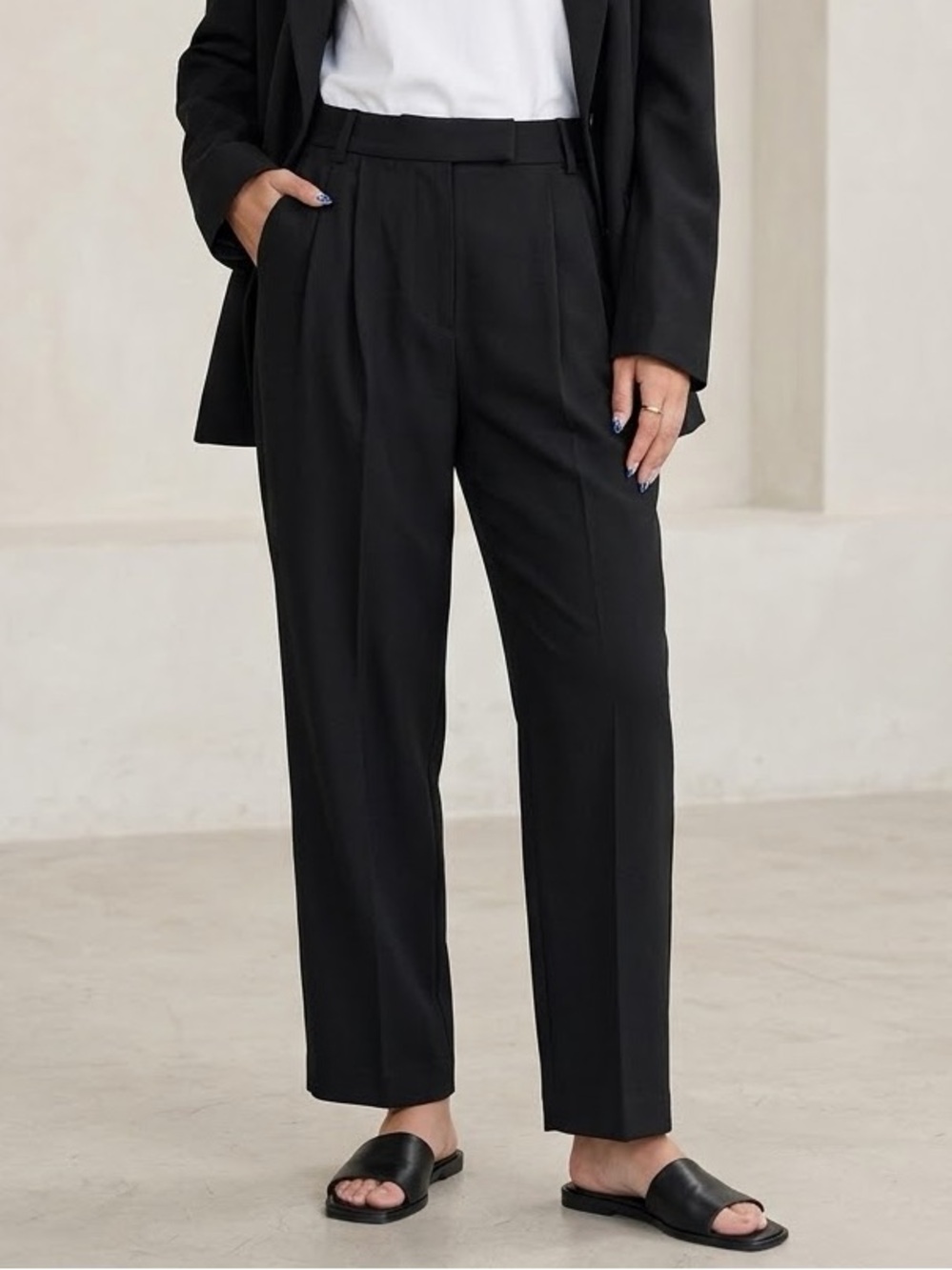 THE FRANKIE SHOP Black Bea Suit Pants High Rise Pleated Trousers Size L NWT